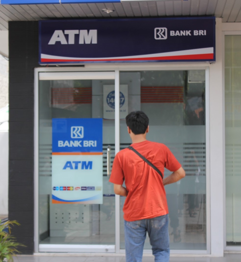 RA7A BAKBUDIK Cara Mudah Ambil Uang Melalui ATM
